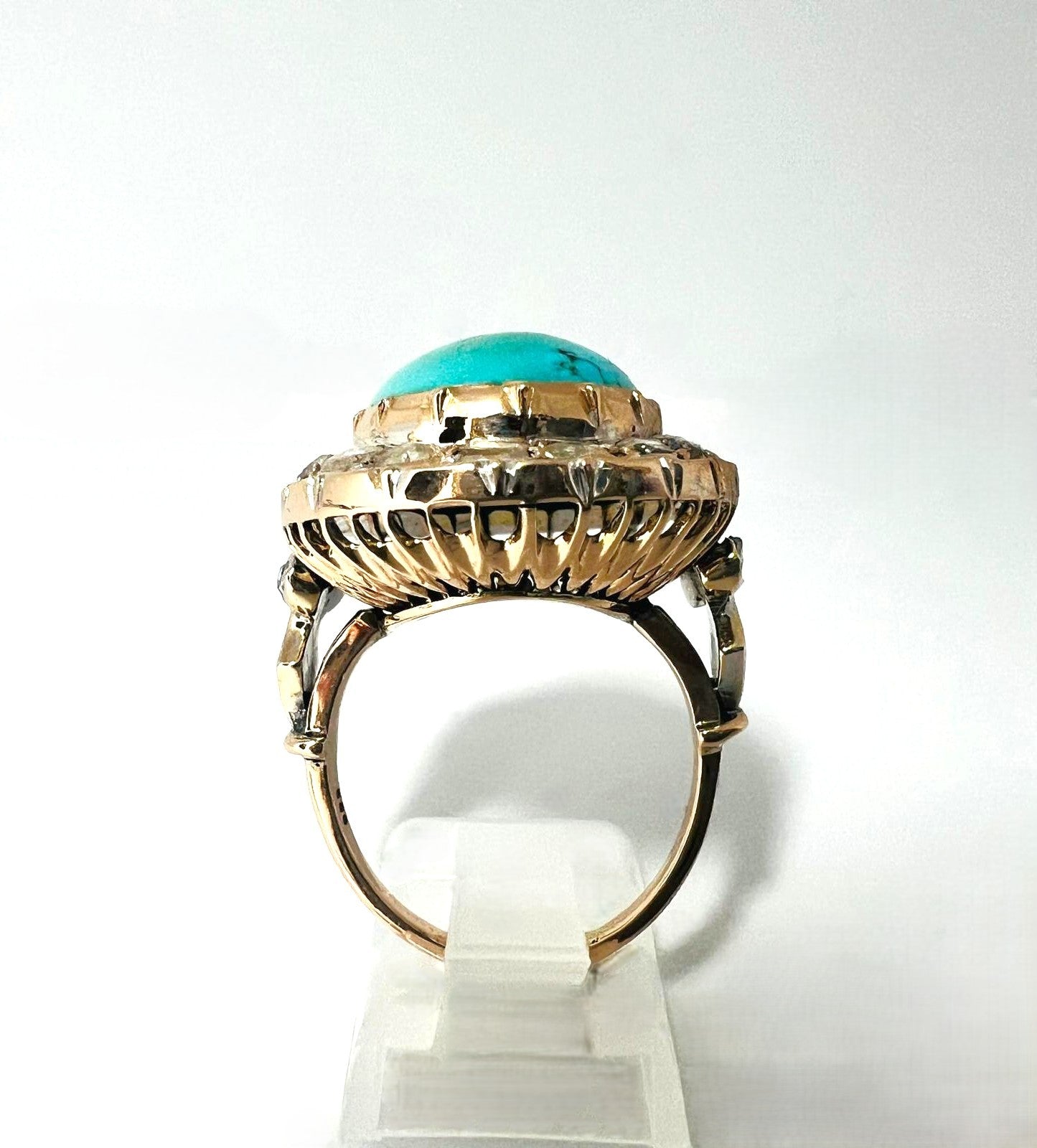 14K Goldring Türkis Cabochon & 26 Rosenschliff-Diamanten