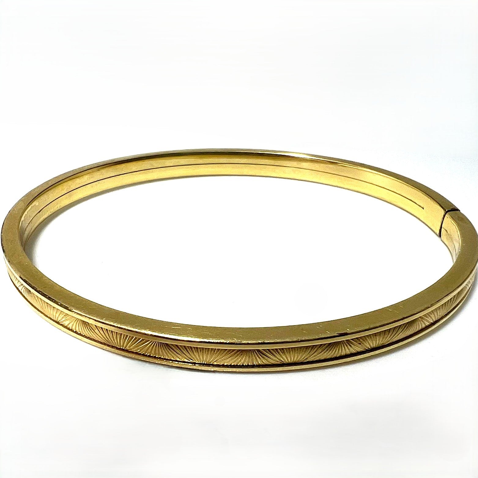 Minimalistischer Art Deco Armreif