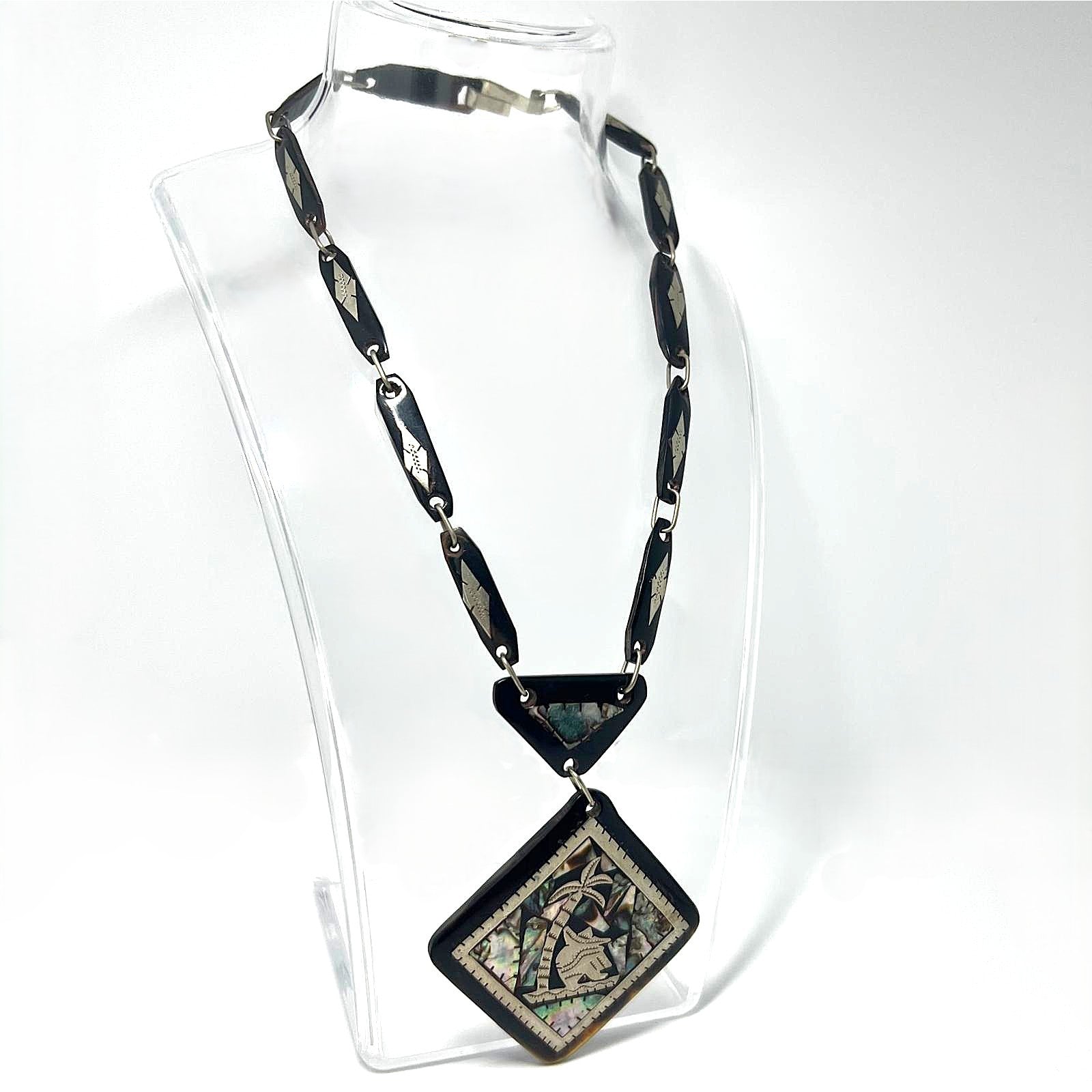  Hornkette mit Perlmutt