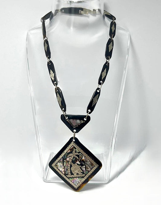  Hornkette mit Perlmutt