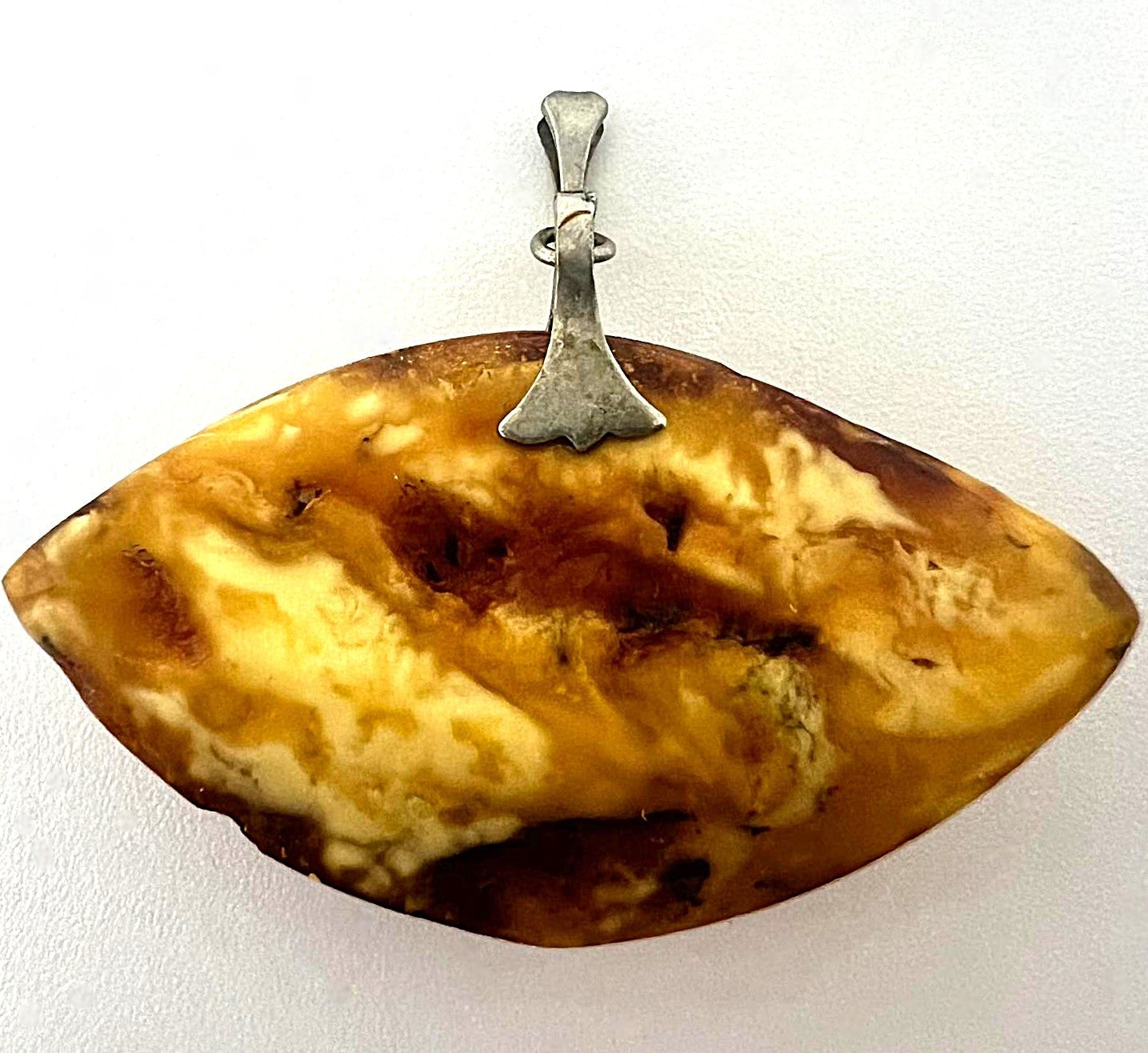 Antiker Butterscotch Bernstein Anhänger