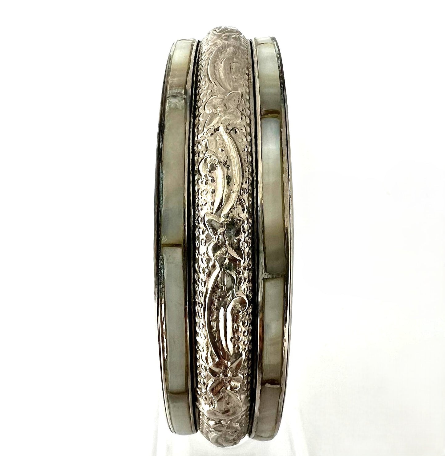 Antiker Perlmutt-Armreif 