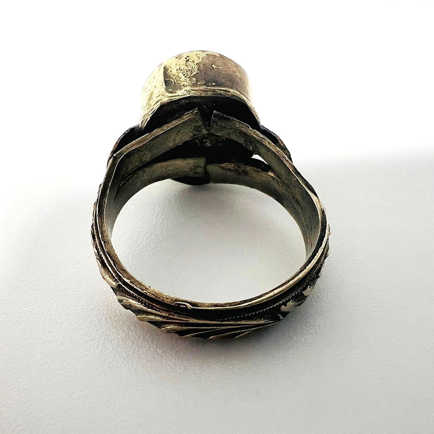 Antiker Silberring mit Karneol-Cabochon