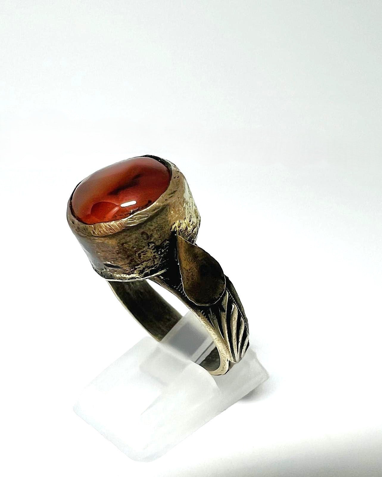 Antiker Silberring mit Karneol-Cabochon