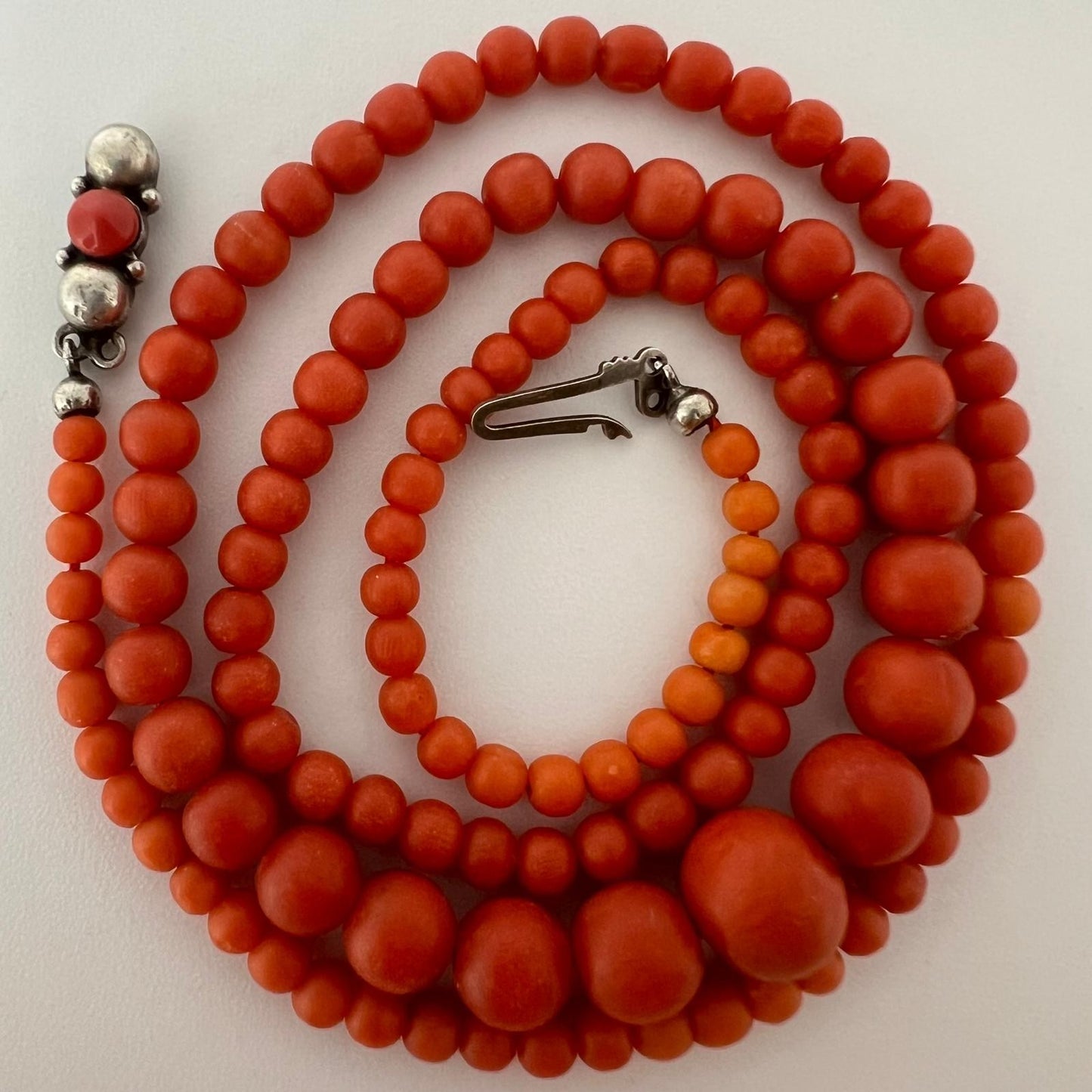 Art Déco Korallenkette