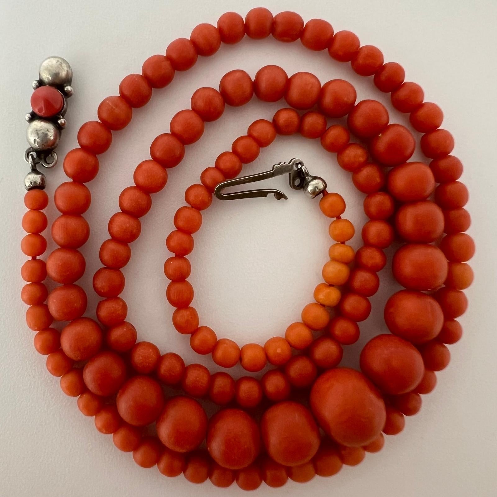 Art Déco Korallenkette