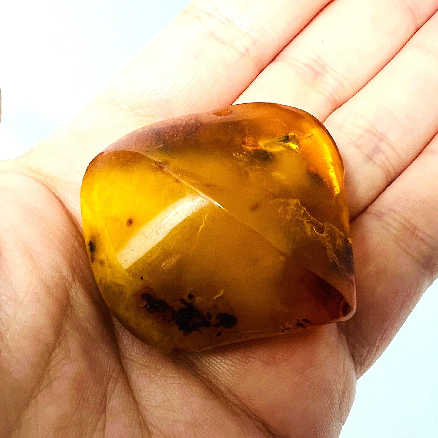 Antike Bernstein-Brosche