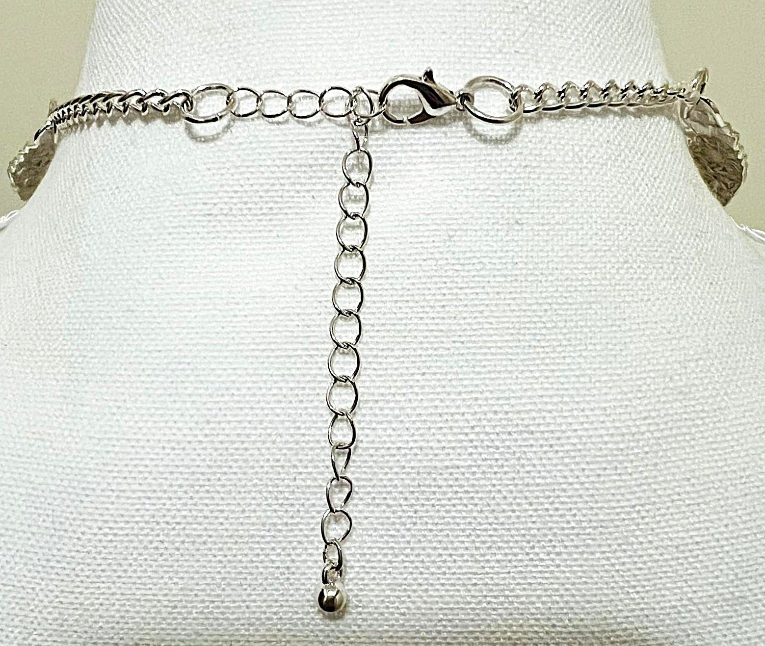 Silberfarbener Statement Halsreif