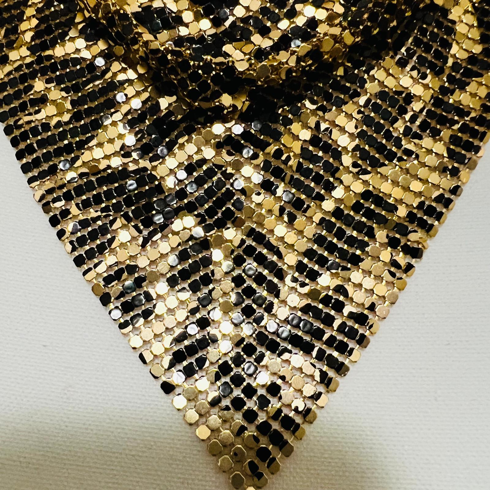 Gold Leo Mesh Collier