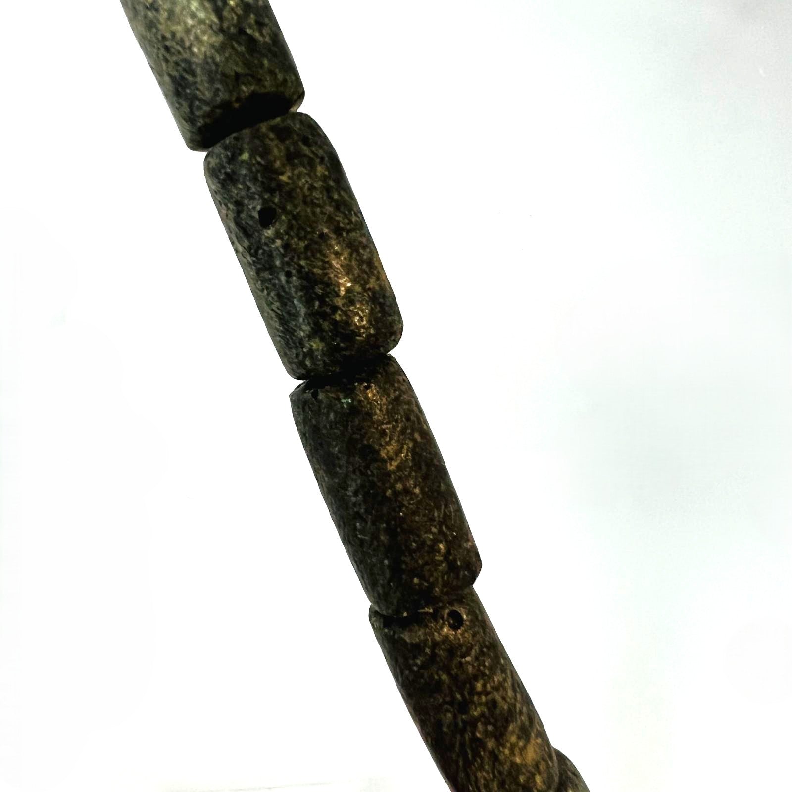 Designerkette Atelierarbeit – 925er Silber mit Lava-Steinen & Fisch