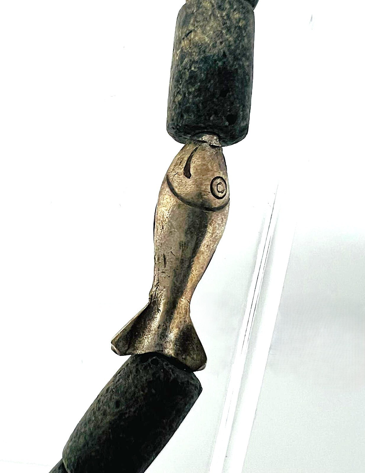 Designerkette Atelierarbeit – 925er Silber mit Lava-Steinen & Fisch