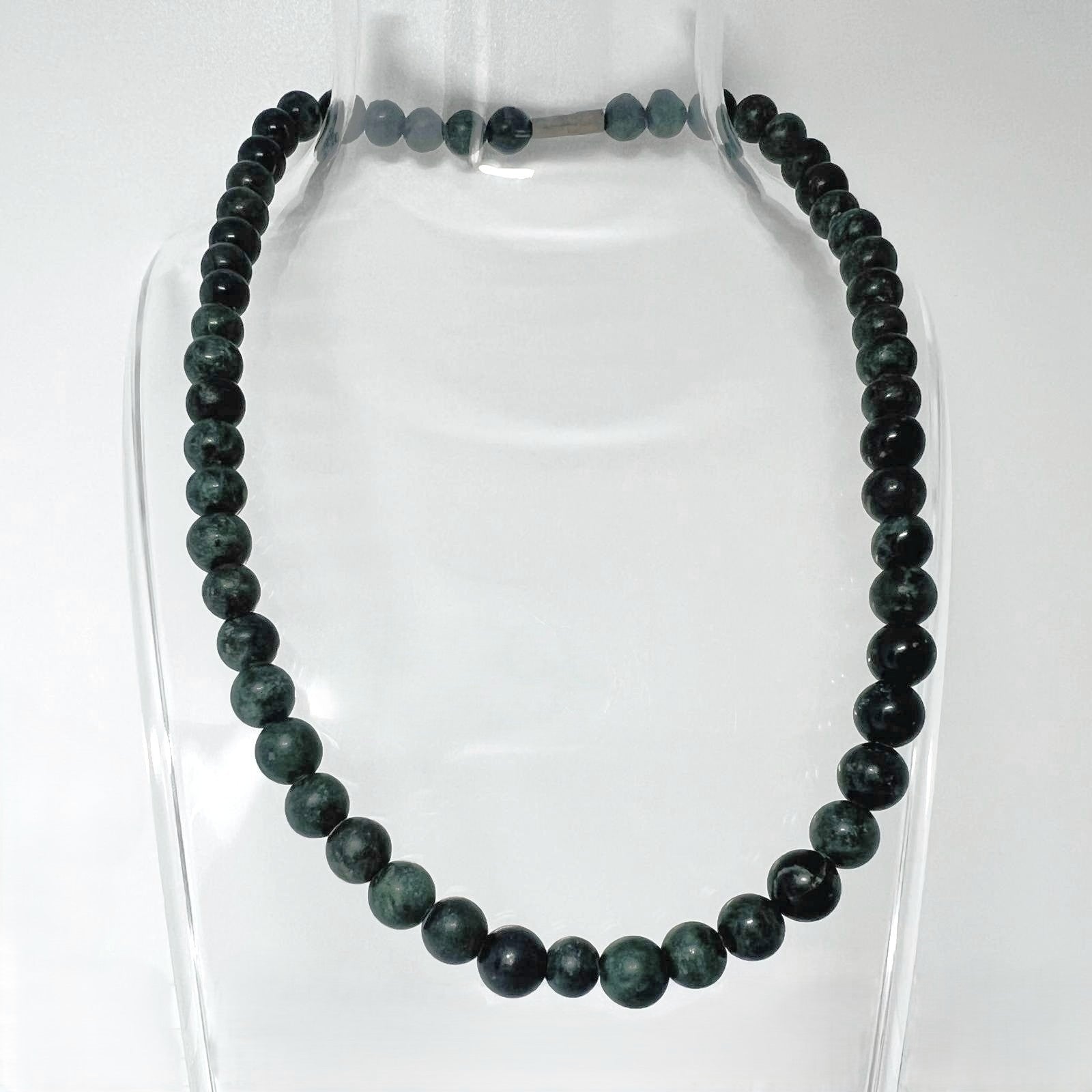  Jade Edelstein-Kette 