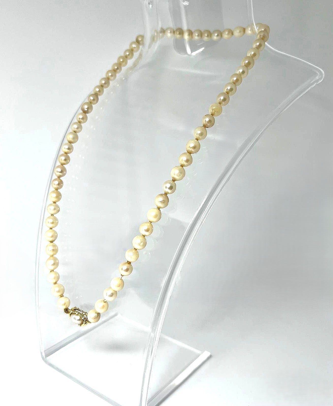 Vintage Perlenkette mit 585 Goldverschluss