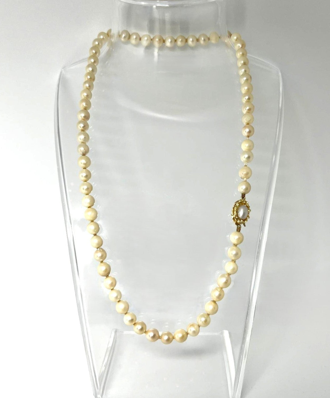 Vintage Perlenkette mit 585 Goldverschluss