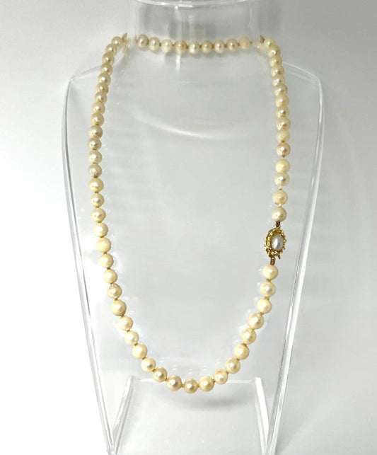 Vintage Perlenkette mit 585 Goldverschluss