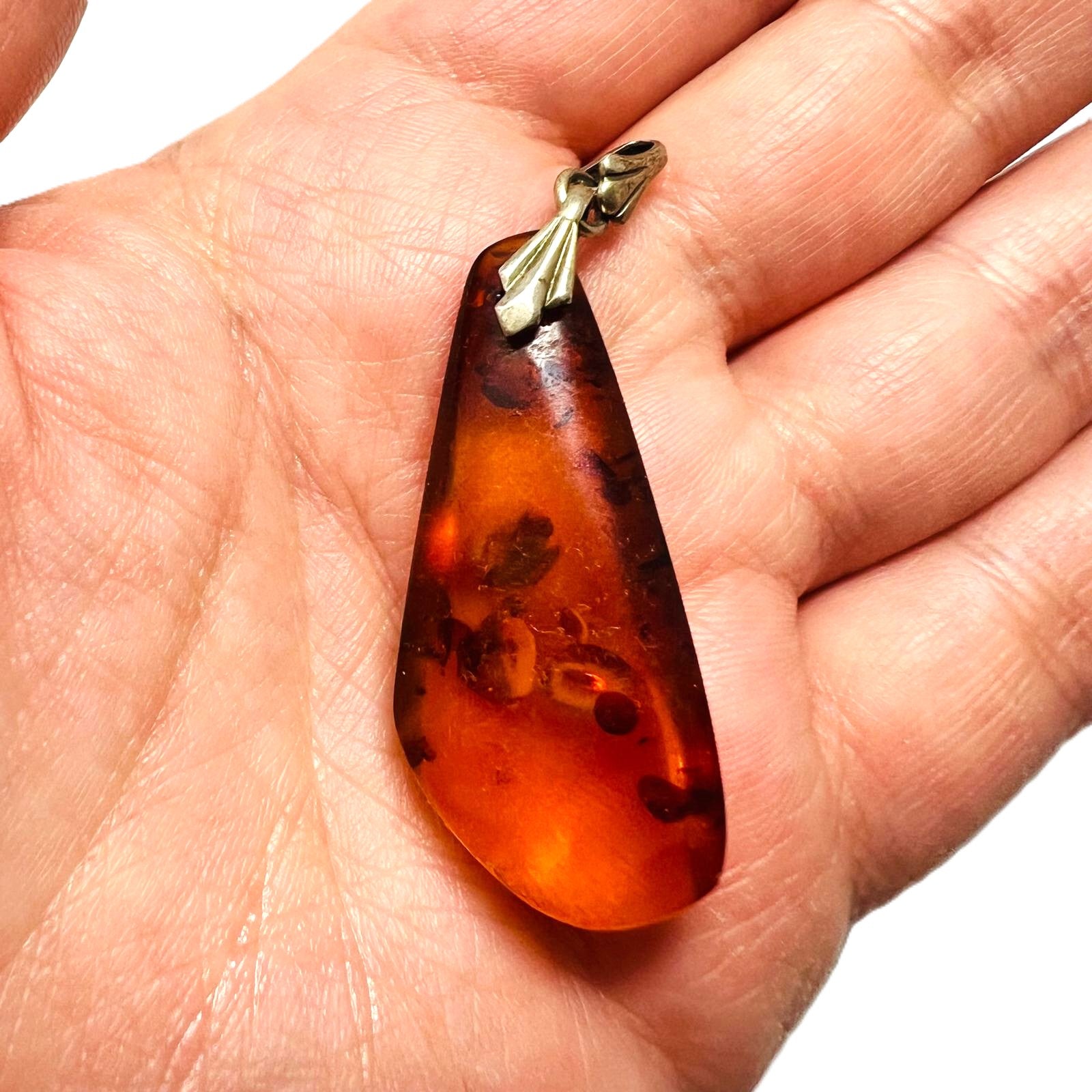 Art Déco Bernsteinanhänger aus 835 Silber 