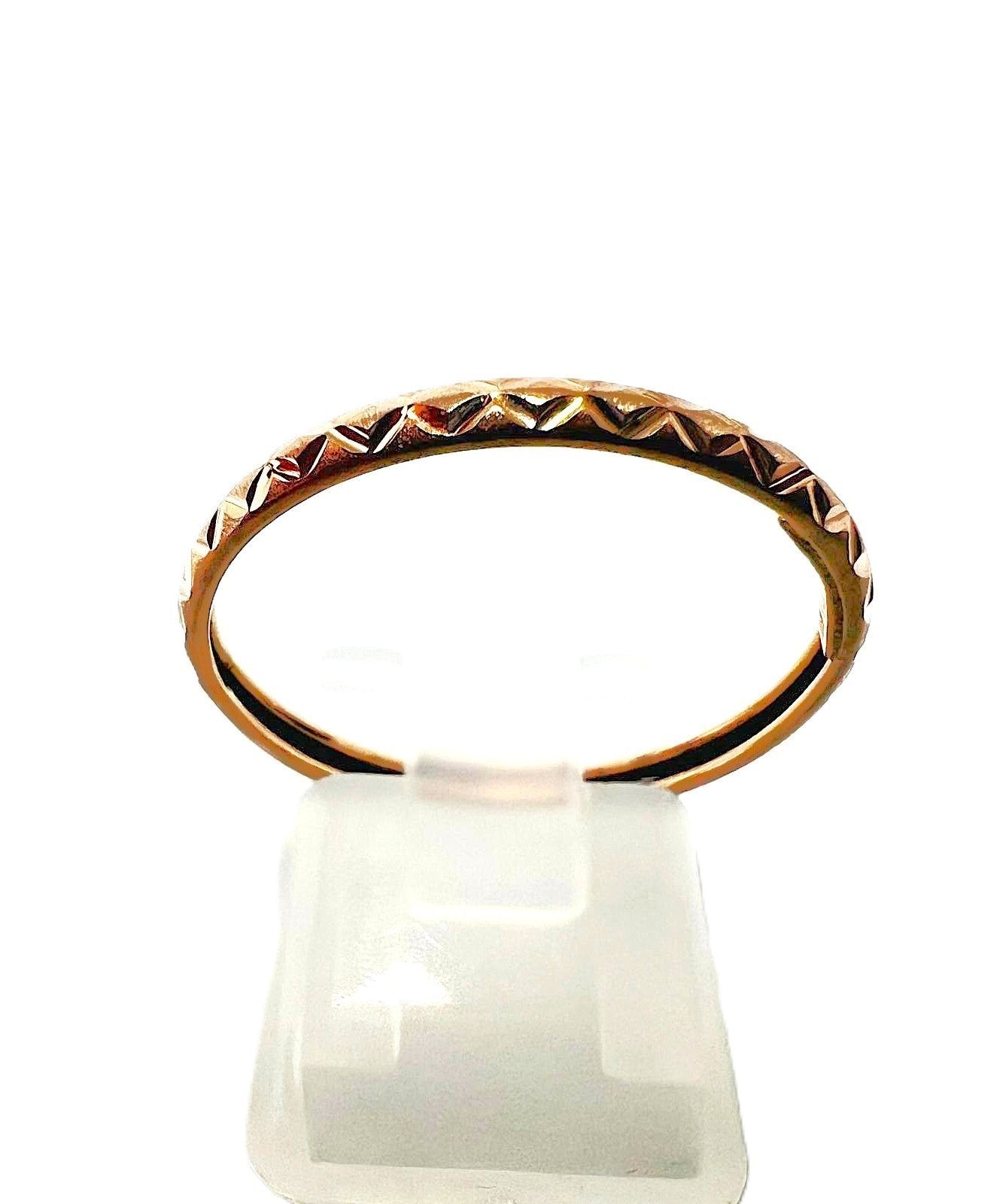 Minimalistischer 375er Roségold 