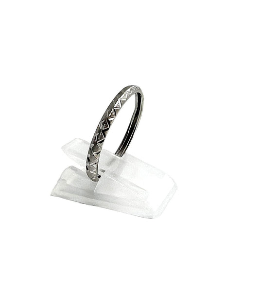 Minimalistischer 375 Weißgold Ring