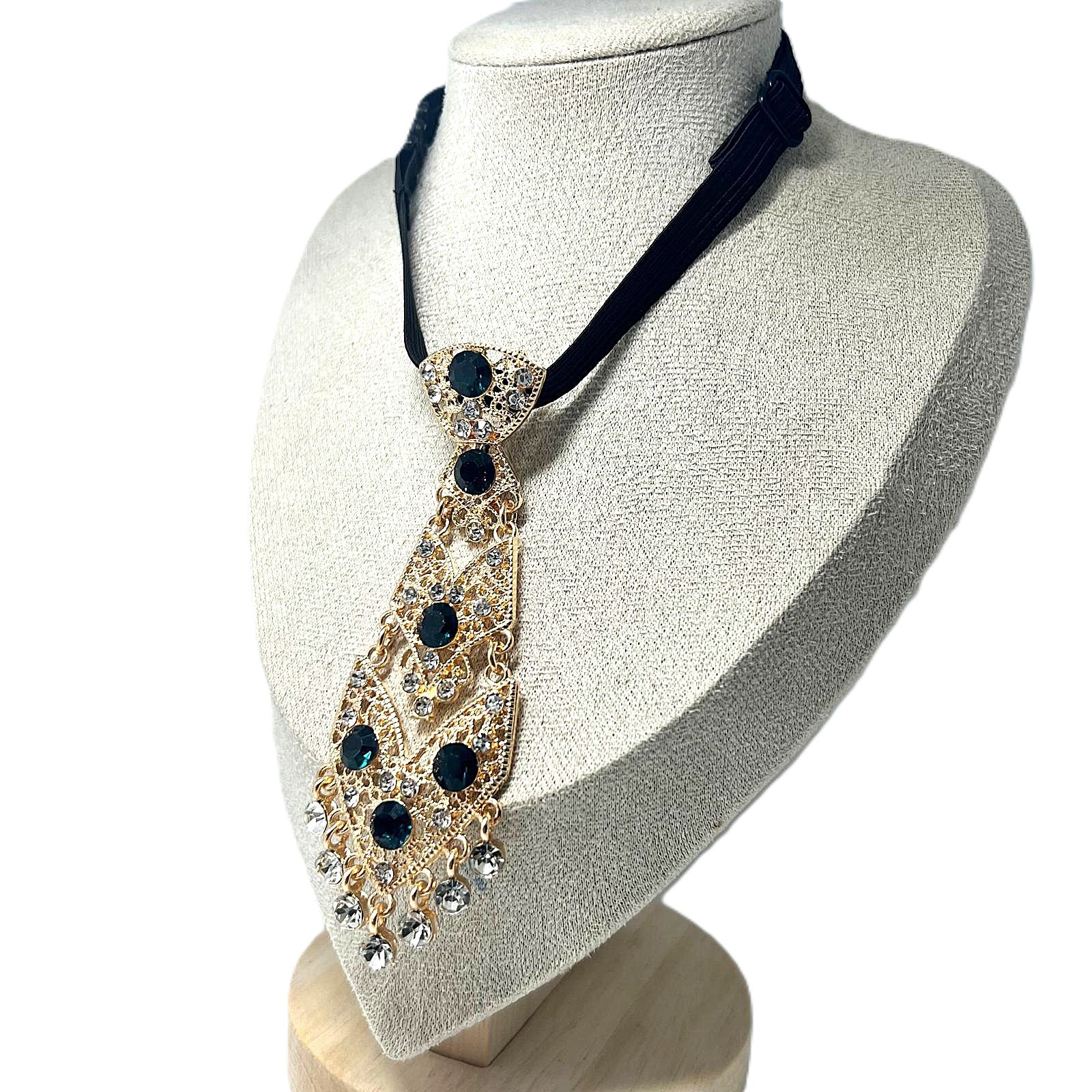 Exquisite Damenkrawatte