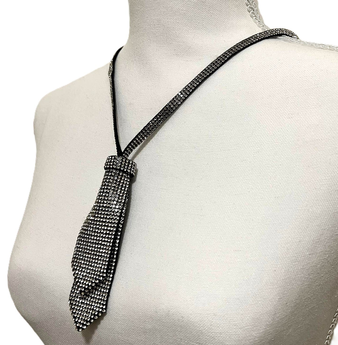 Luxuriöse Damen-Krawatte