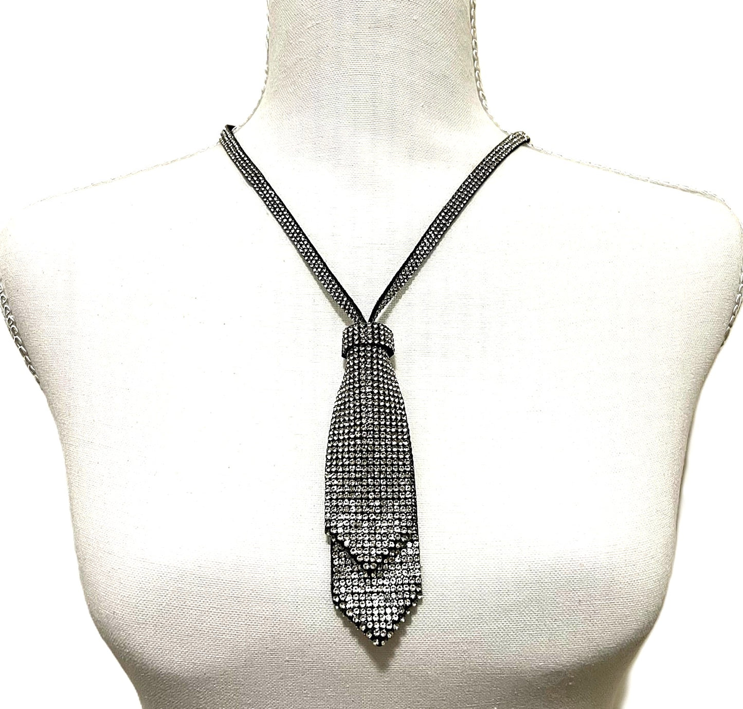 Luxuriöse Damen-Krawatte