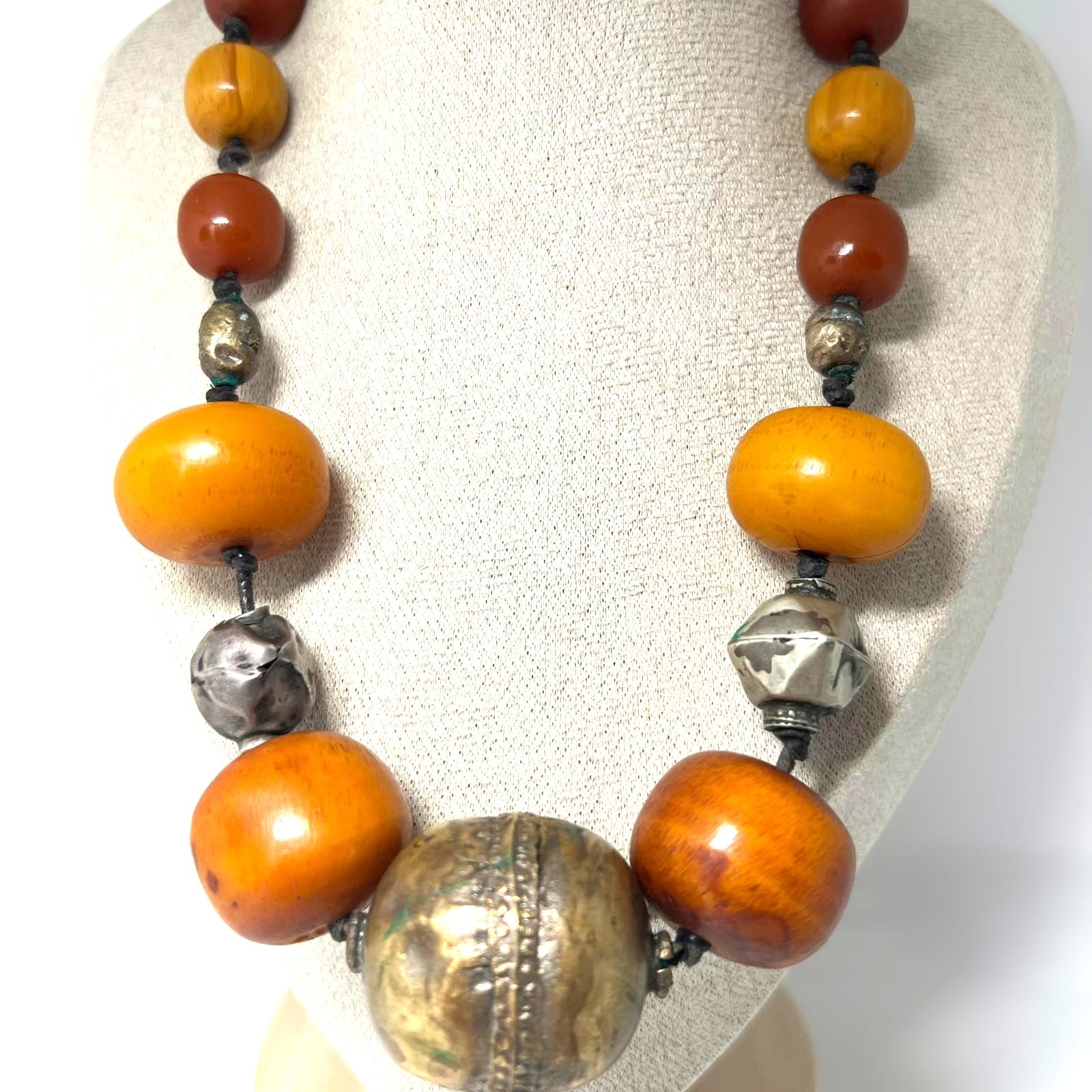 Statement Collier