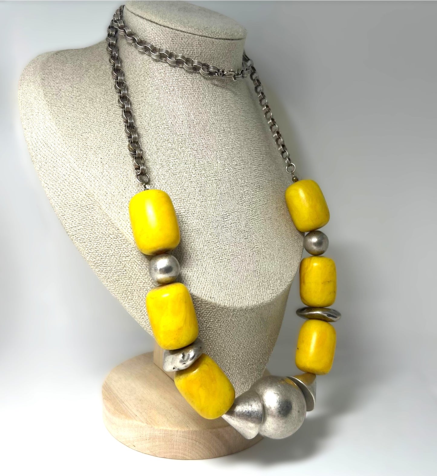 Vintage Lucite Statement-Collier