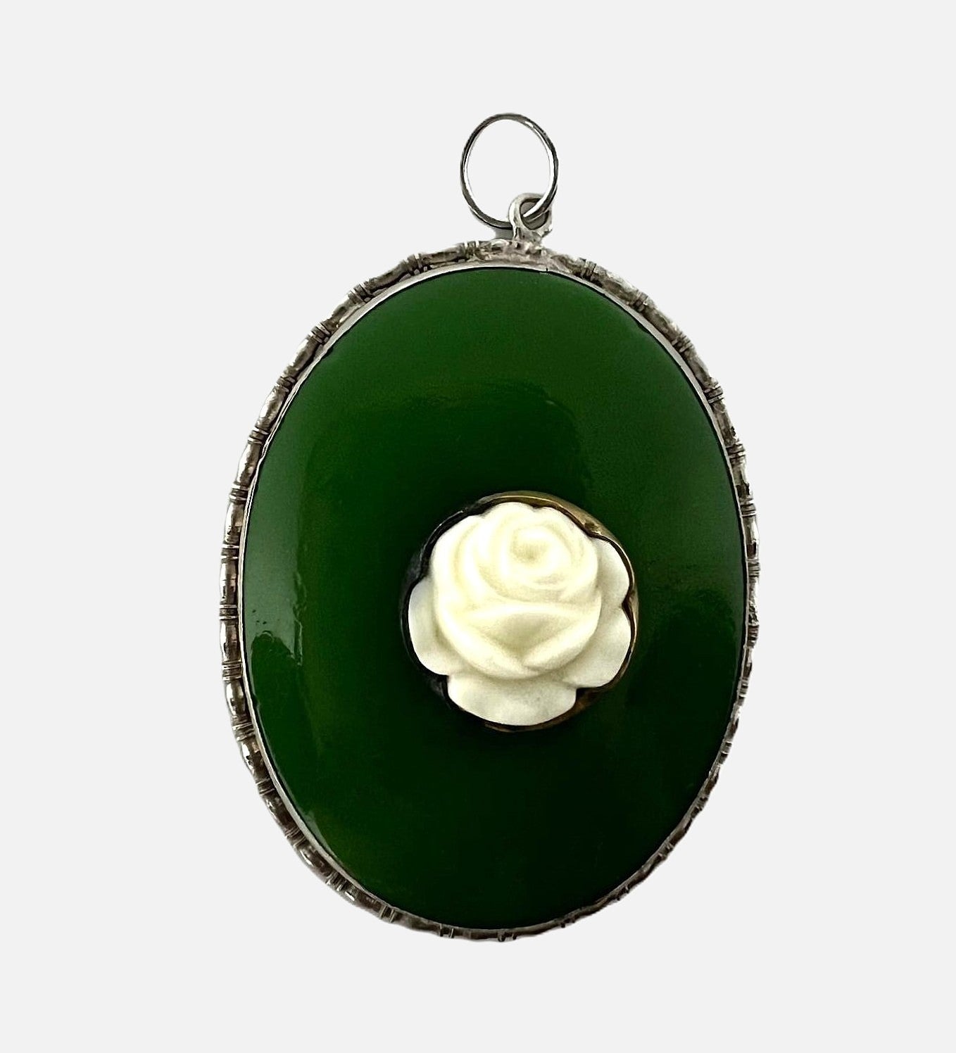 Antiker Art Déco Anhänger Nephrit Jade