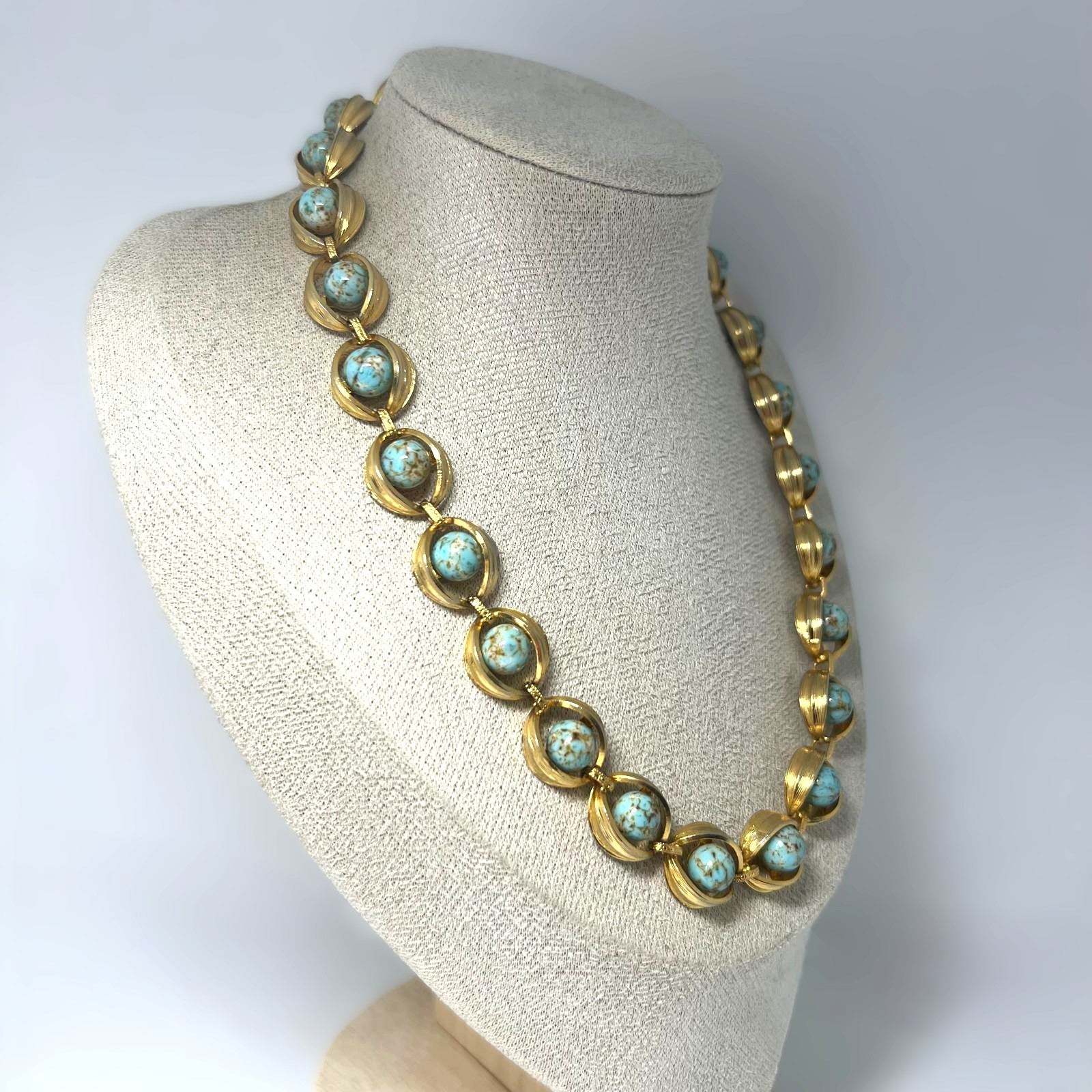 Vintage Mid-Century Collier