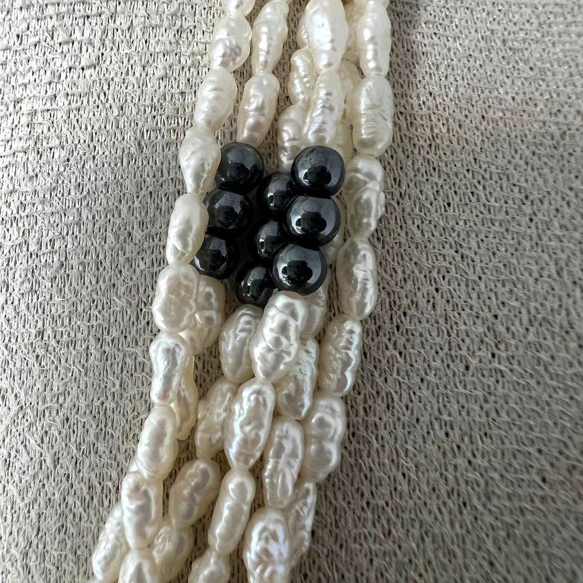Vintage Süßwasserperlen Kette mit Hämatit