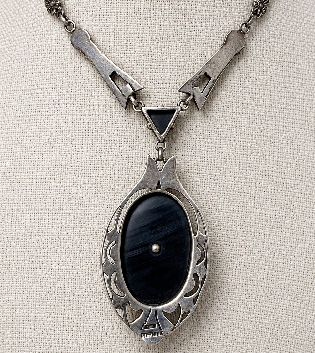 Antikes Art Déco Collier
