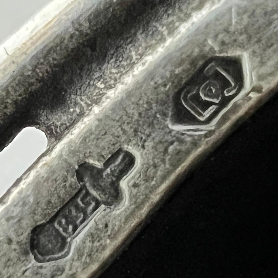  835 Silber Brosche mit schwarzem Onyx