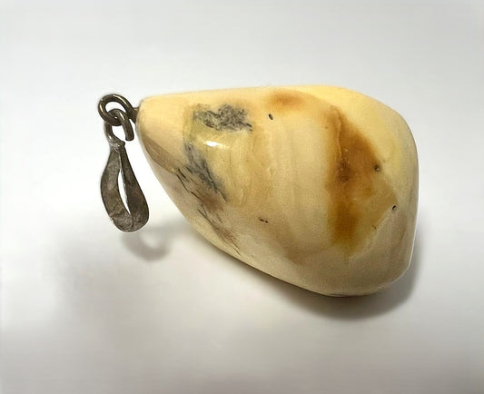 Amber Pendant Premium Egg Yolk