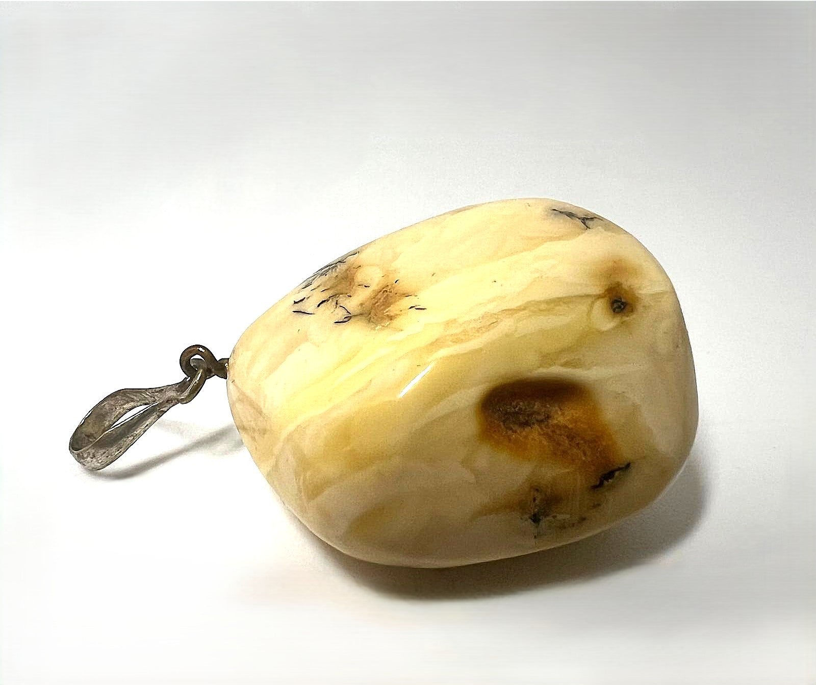 Amber Pendant Premium Egg Yolk