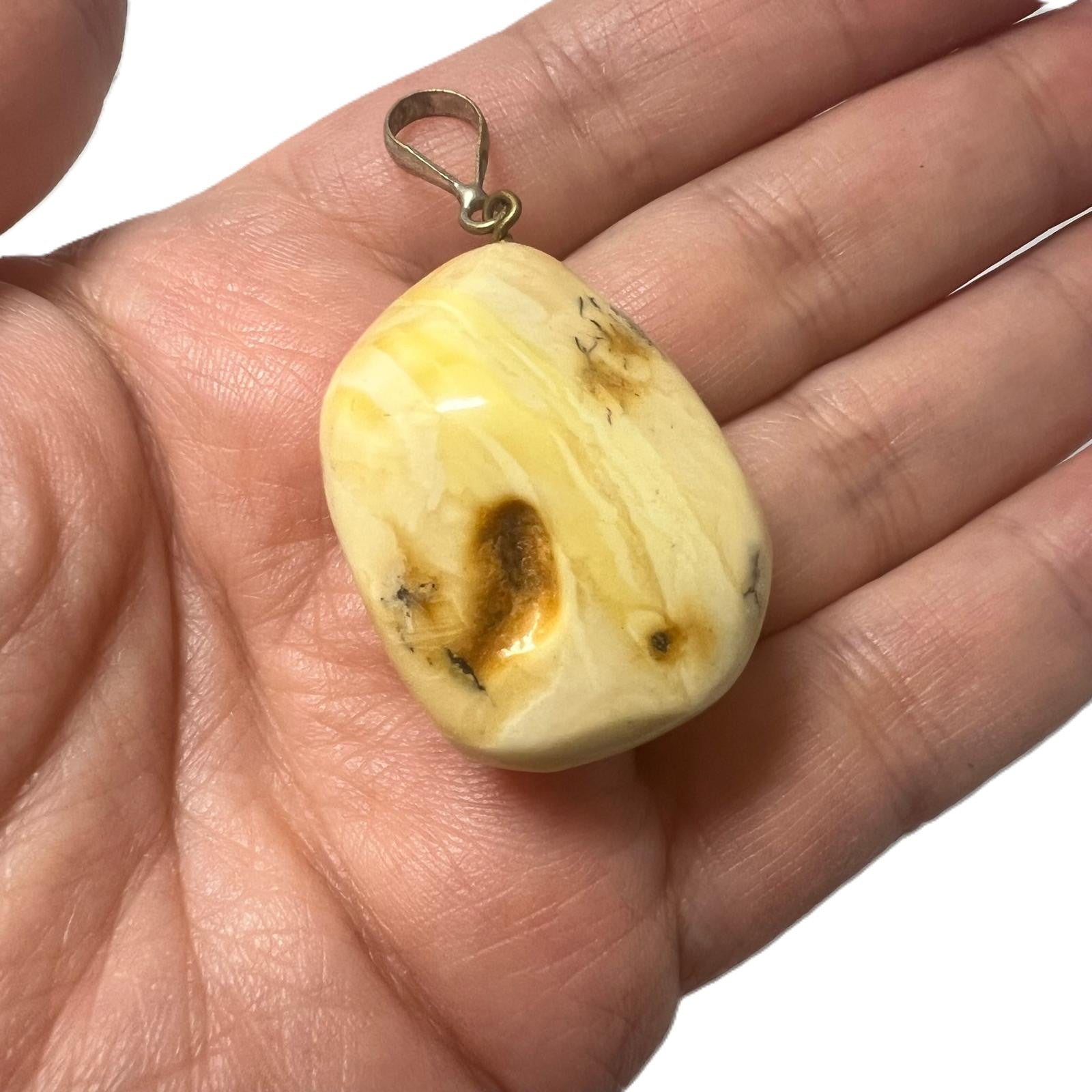 Amber Pendant Premium Egg Yolk