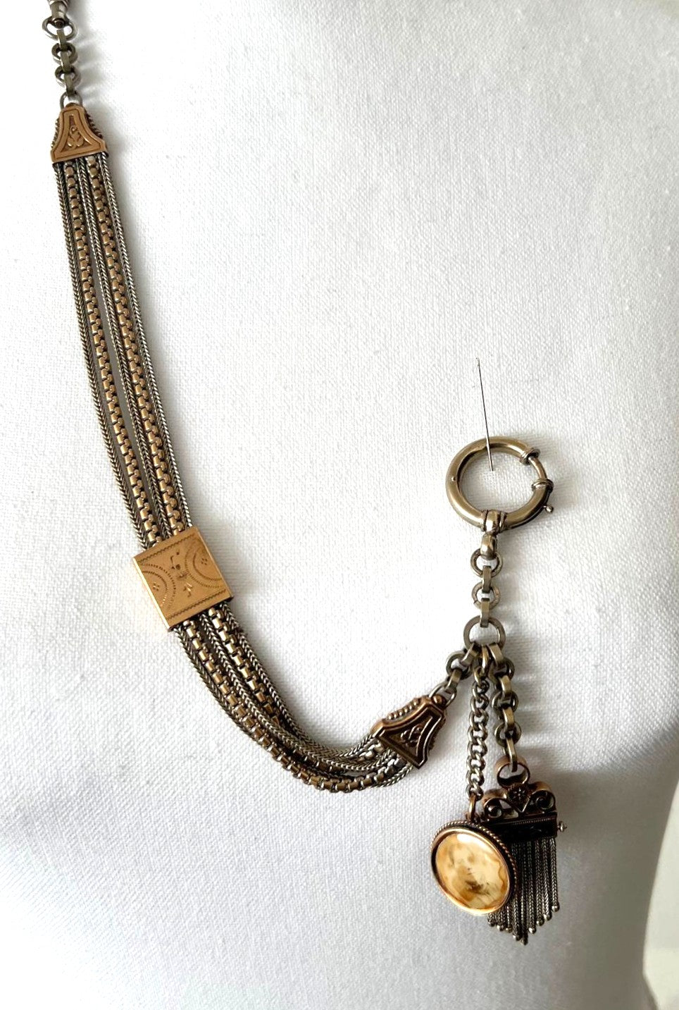 Antike Taschenuhrenkette Chatelaine