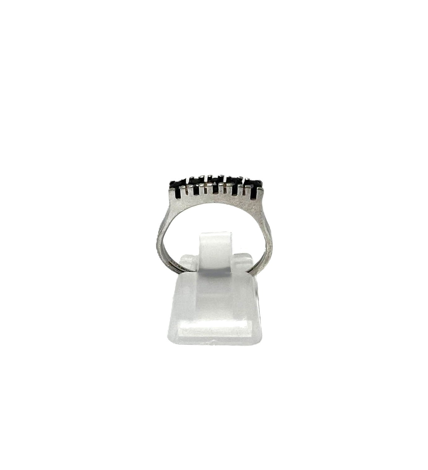 Minimalistischer Art Deco Saphir Ring 