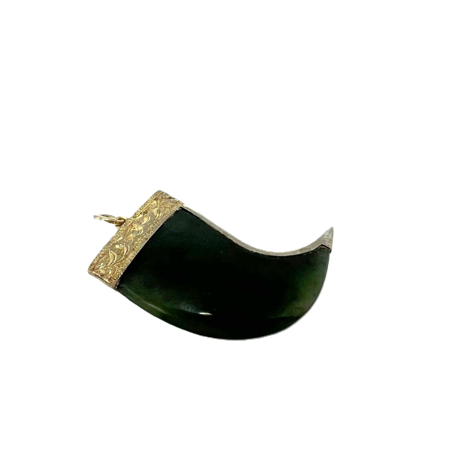  Jade Horn Anhänger 