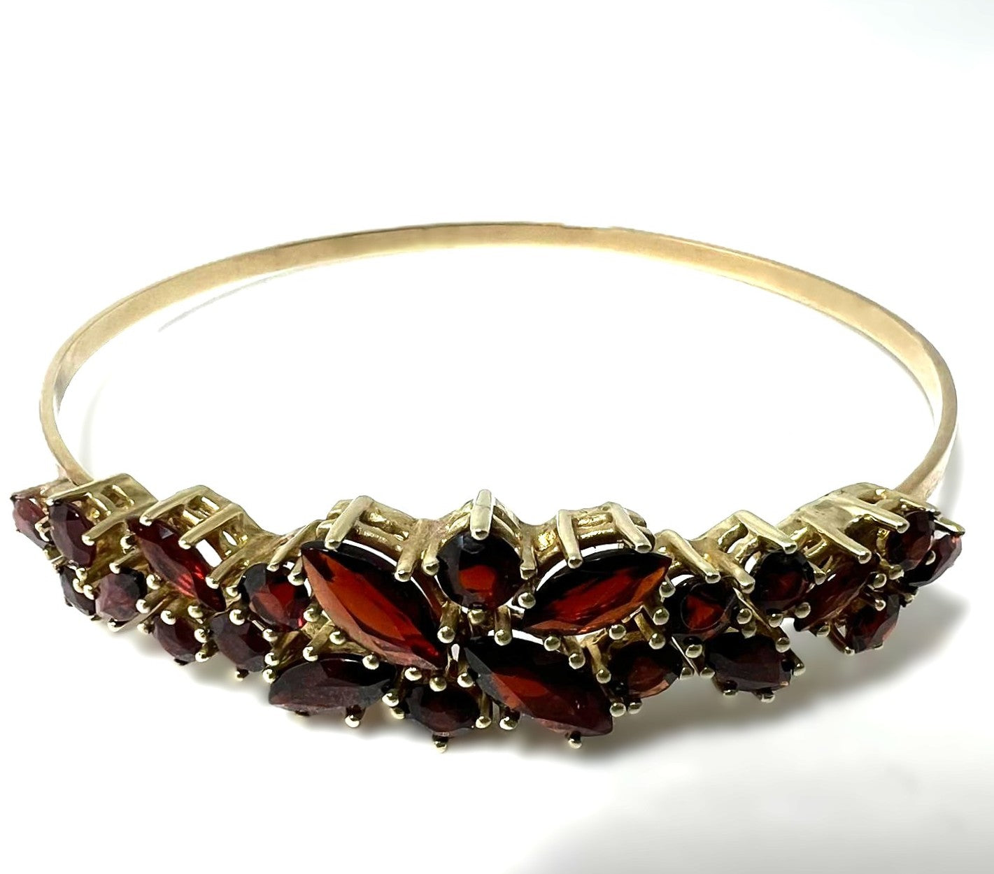  Granat-Armreif aus 333 Gold 