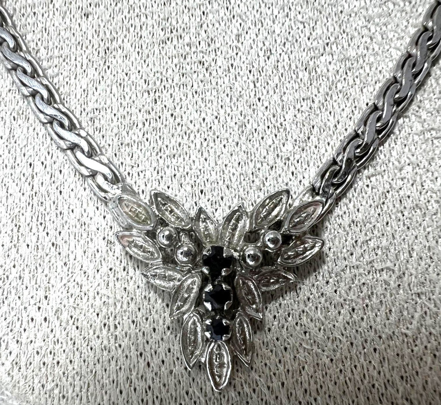 Antikes Art-Deco-Collier