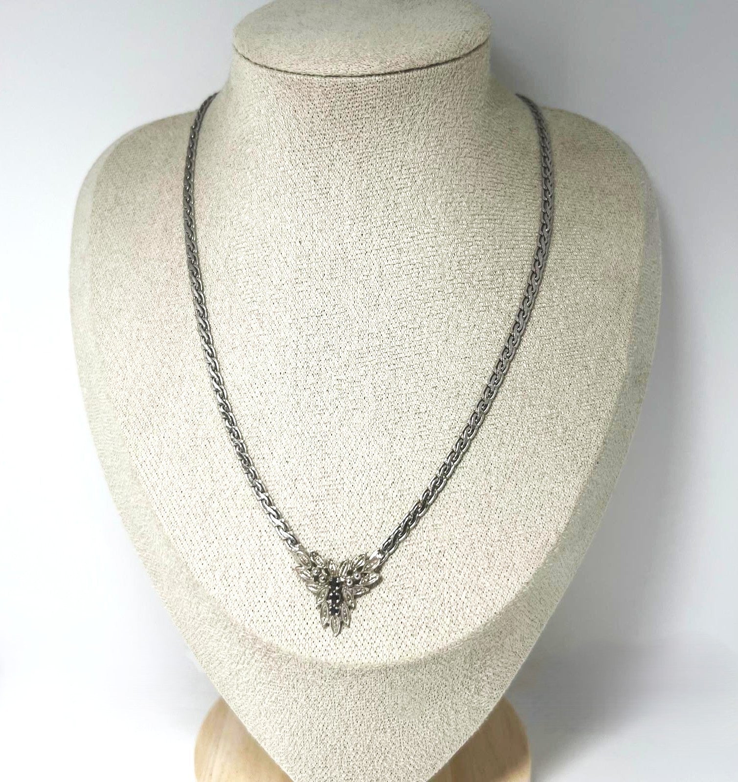 Antikes Art-Deco-Collier
