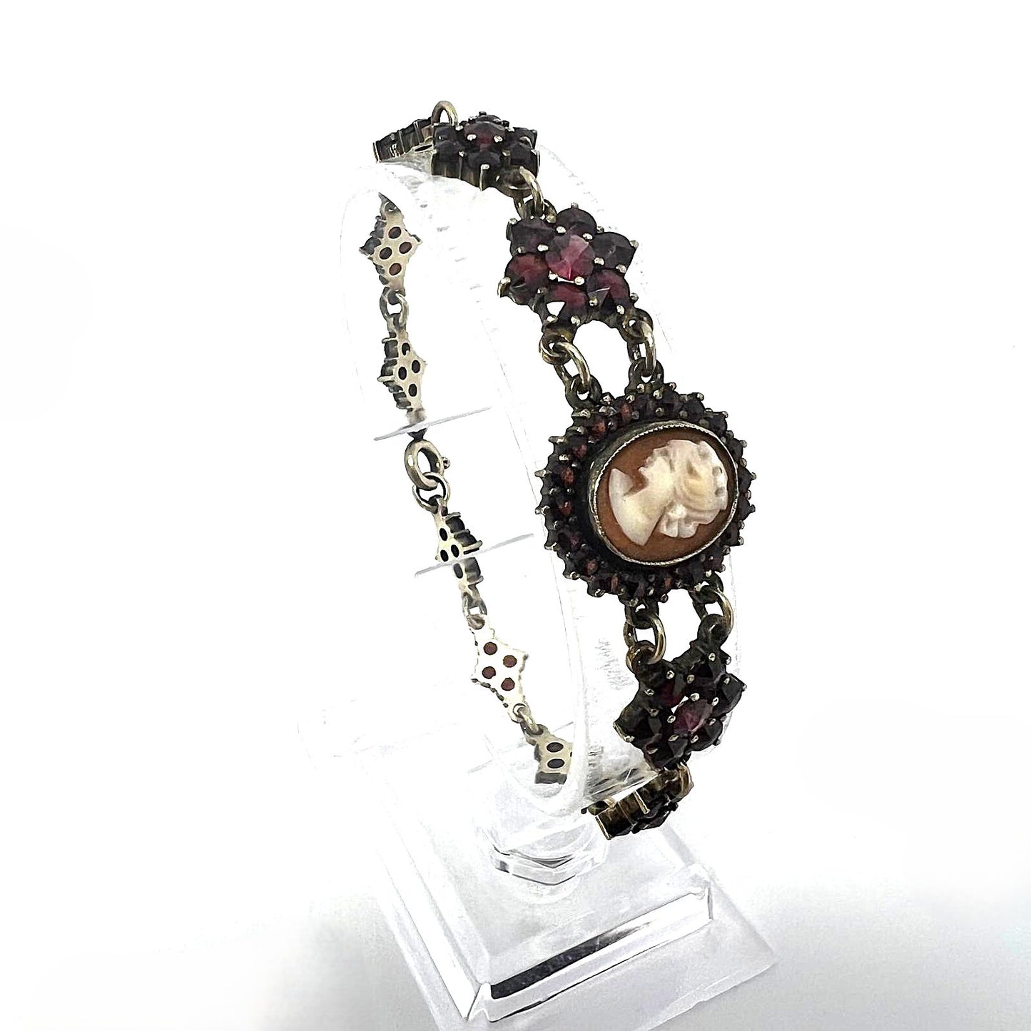 Antikes Granat-Kamee-Armband 