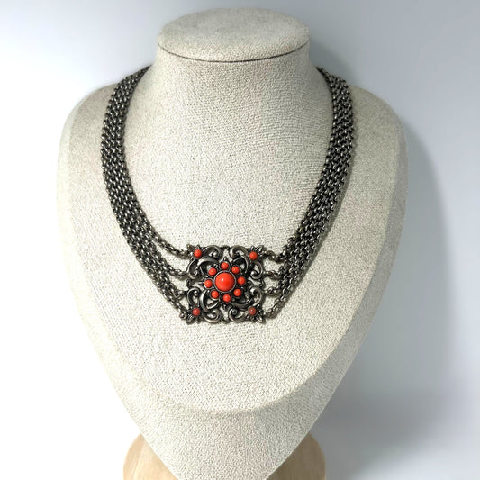 Vintage 4-reihiges Collier mit korallenfarbenen Cabochons – florales Statement