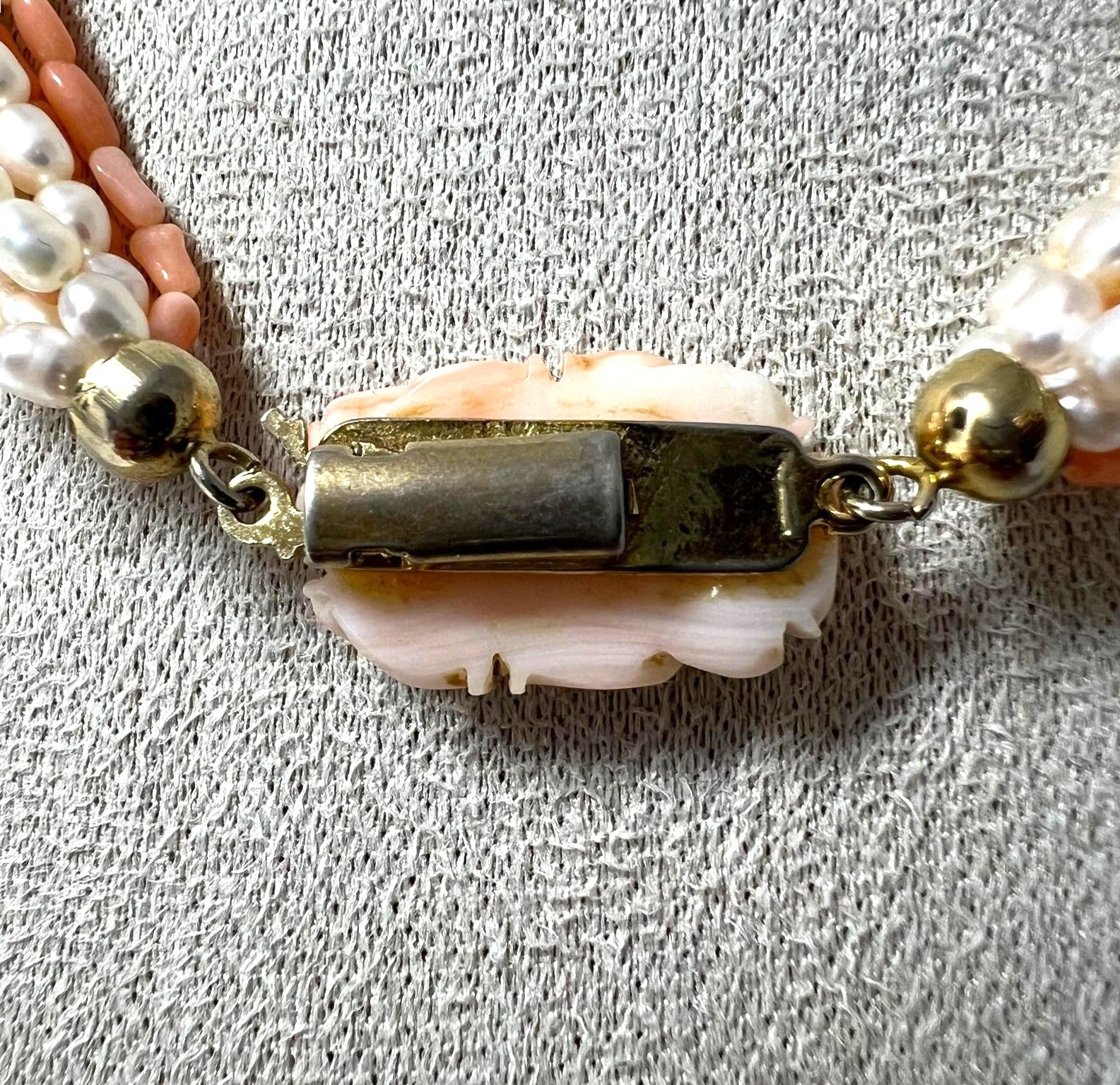 Vintage Korallen- & Süßwasserperlen-Collier