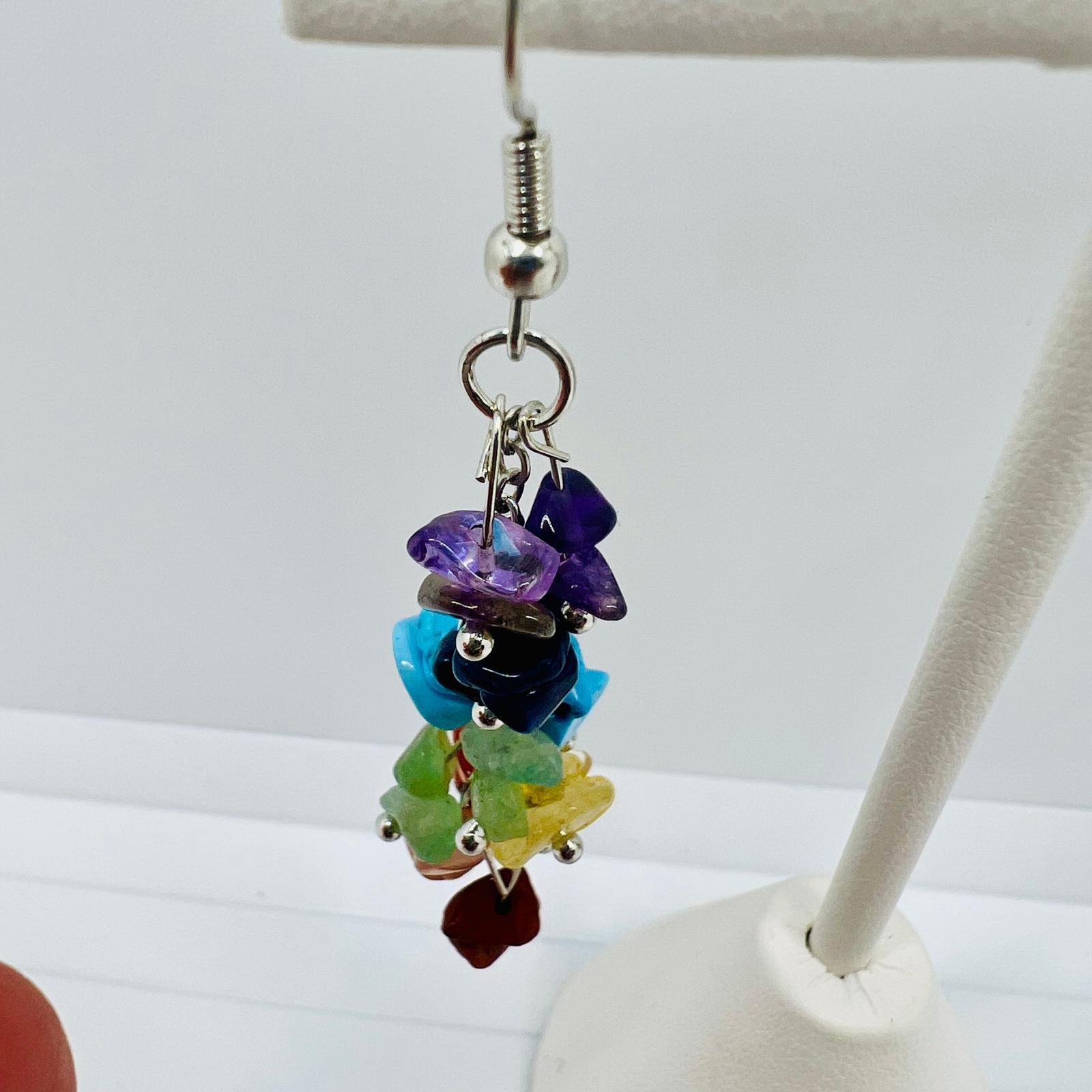 7 Chakra Ohrringe aus Edelsteinen