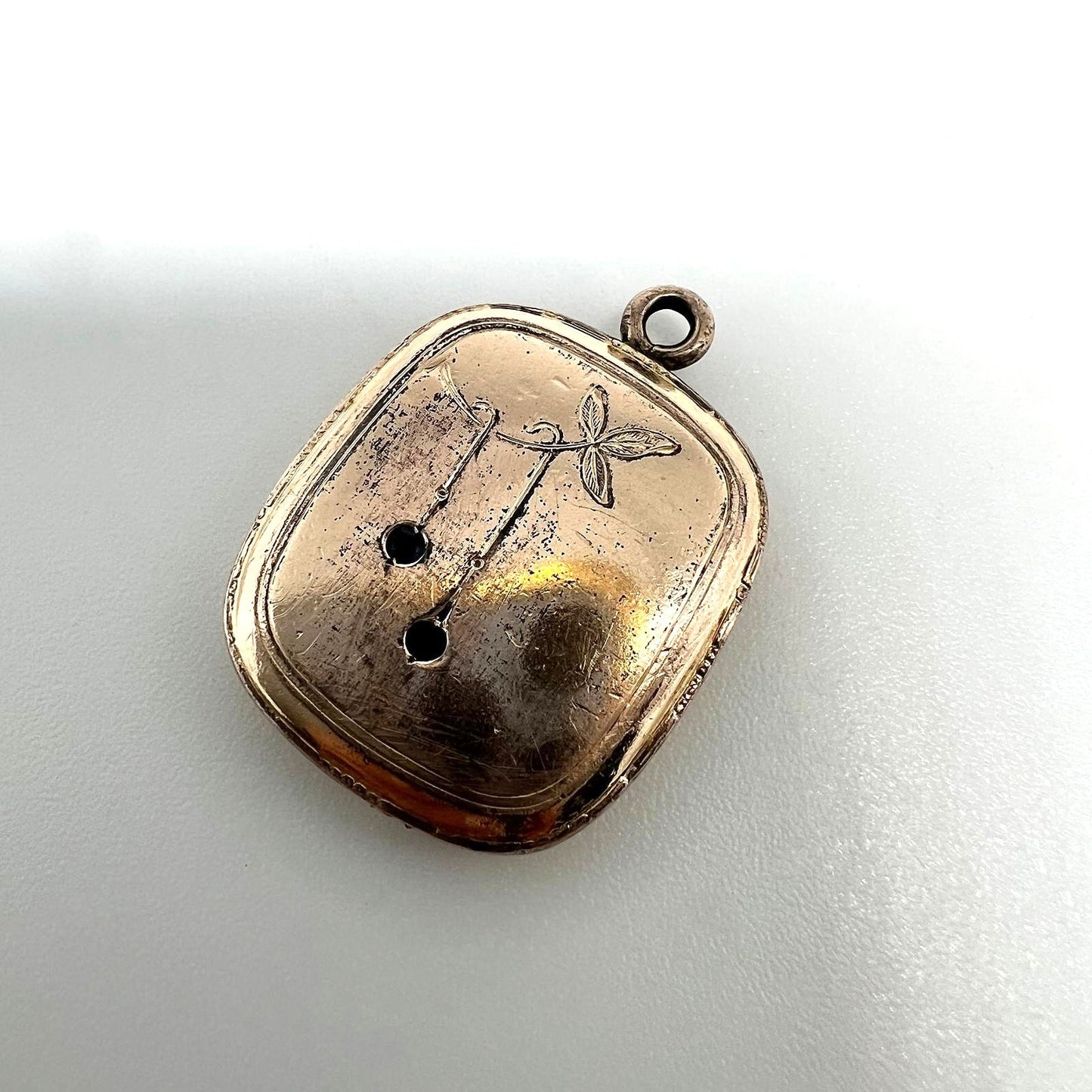  Biedermeier Tombak Pendant