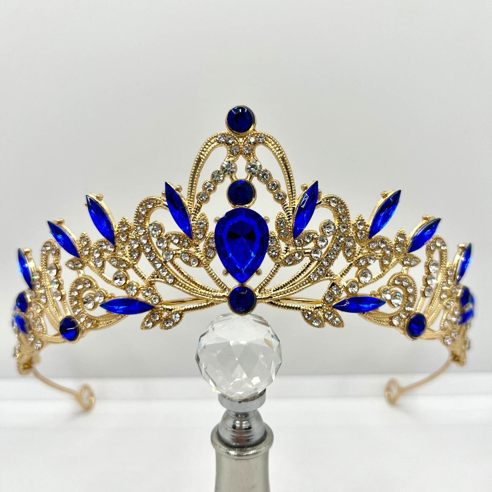 Goldene Tiara mit blauen Strasssteinen