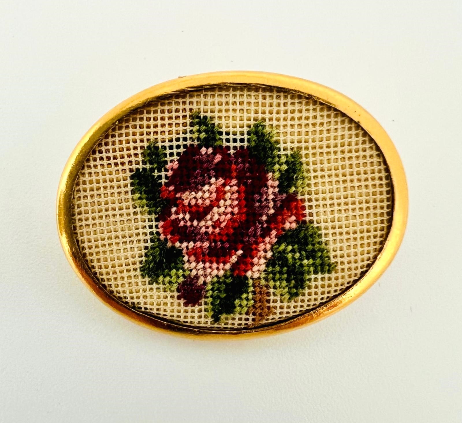 Antike Art-Déco-Brosche