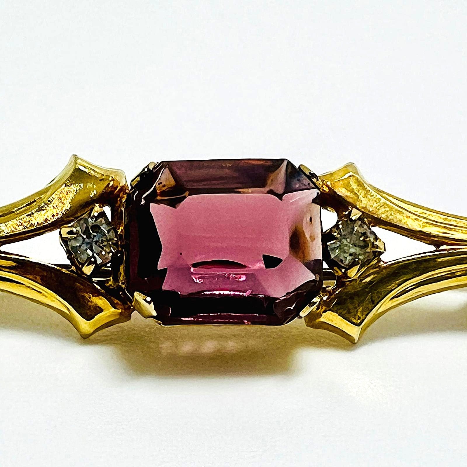 Brosche mit violettem Spinell & Zirkonia 