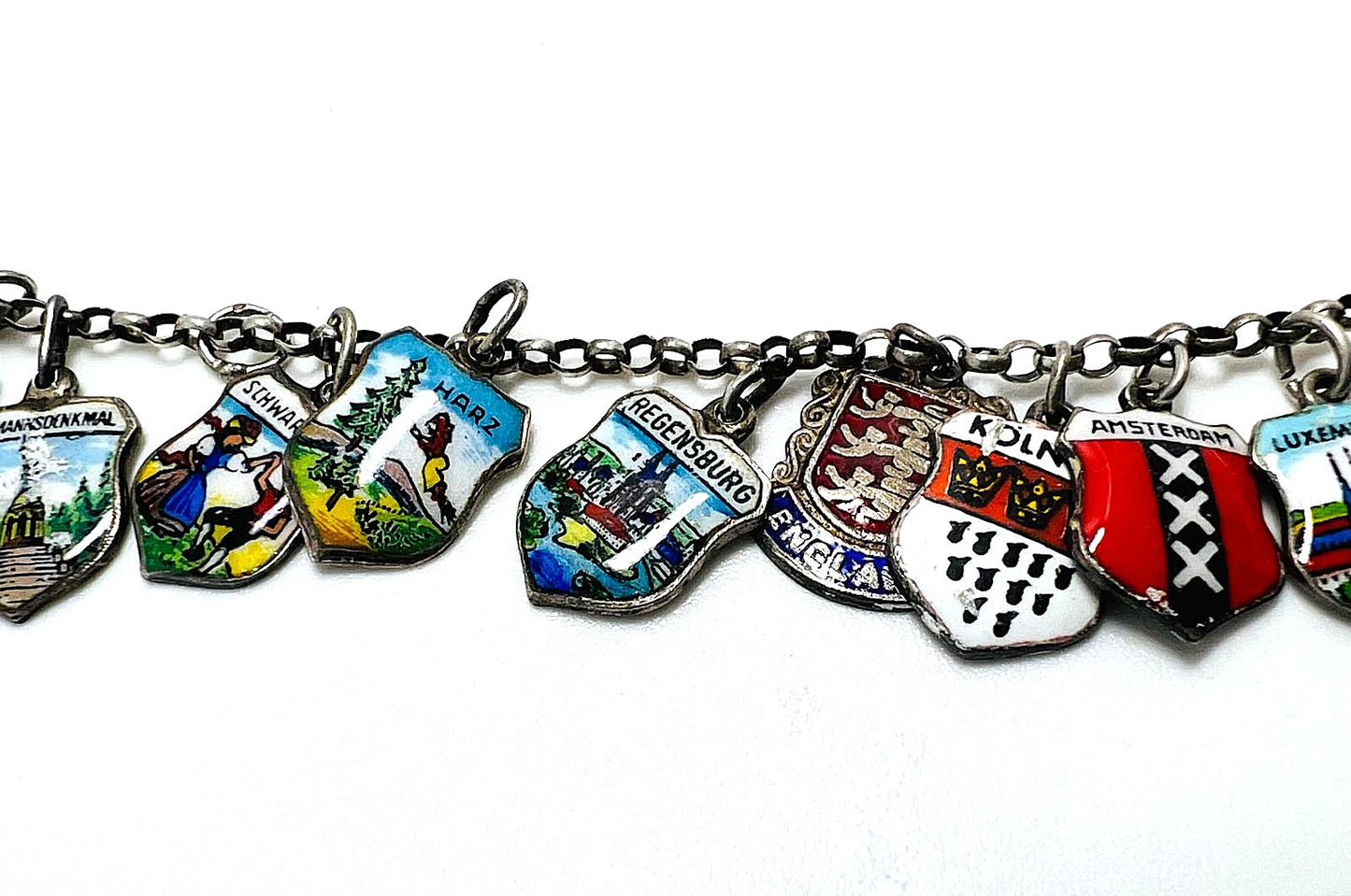 Armband mit Emaille-Wappen